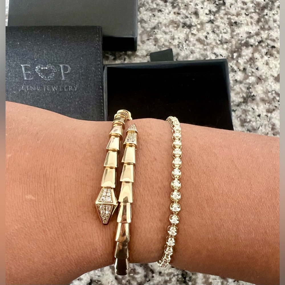 10K Gold Serpenti Bangle